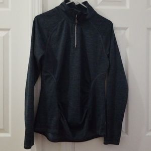 Maternity active shirt